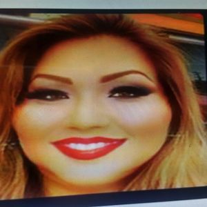 Meet your Posher, Claudia